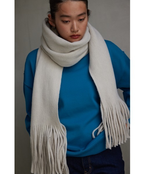 AZUL by moussy（アズールバイマウジー）の「ニットフリンジストール（ストール/ショール・レディース・チャコールグレー/オレンジ/ターコイズブルー/ライトベージュ・FREE）」の3枚目の写真