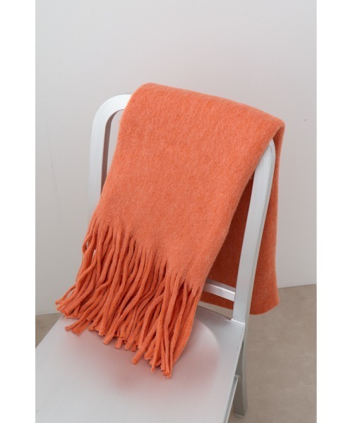 AZUL by moussy（アズールバイマウジー）の「ニットフリンジストール（ストール/ショール・レディース・チャコールグレー/オレンジ/ターコイズブルー/ライトベージュ・FREE）」の17枚目の写真