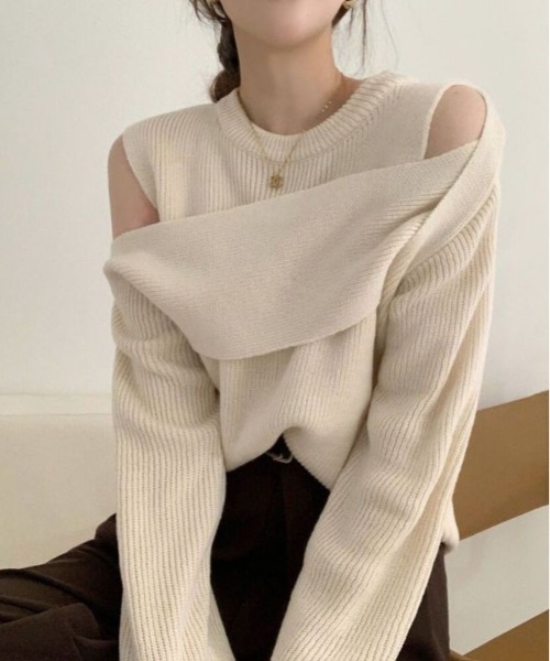 Dream garden（ドリームガーデン）の「レイヤード風 オフショルダー 長袖ニットトップス（ニット/セーター・レディース・ベージュ/ホワイト/ブラック・FREE）」の11枚目の写真