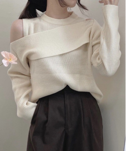 Dream garden（ドリームガーデン）の「レイヤード風 オフショルダー 長袖ニットトップス（ニット/セーター・レディース・ベージュ/ホワイト/ブラック・FREE）」の12枚目の写真