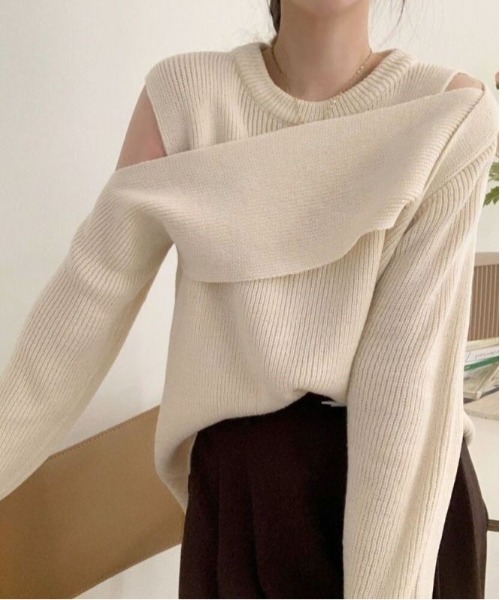 Dream garden（ドリームガーデン）の「レイヤード風 オフショルダー 長袖ニットトップス（ニット/セーター・レディース・ベージュ/ホワイト/ブラック・FREE）」の15枚目の写真