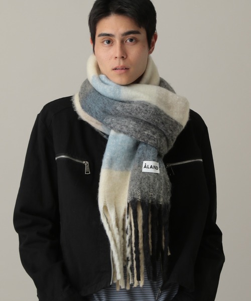 ALAND（エーランド）の「お気に入り7000件越え！【UNISEX】ALAND／チェックマフラー（マフラー・レディース・ベージュ/ピンク/ブルー/イエロー/オレンジ/ライトブルー/ピンク系その他/ブルー系その他/ブラウン/ライトグリーン/イエロー×グレー/ブルー系その他2/ピンク系その他2/桜・FREE）」の15枚目の写真