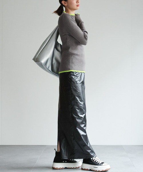 sakishimatokyo(サキシマトーキョー)の「<新色追加>【サムホール付き】リブ配色ニットプルオーバー/フィンガーホール(ニット/セーター・レディース・アイボリー/ブラック/レッド/グレー/ブルー・FREE)」の14枚目の写真