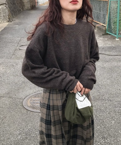 ord（オルド）の「ord/オルド/ショートモヘアクルーネックニット（ニット/セーター・レディース・ブラウン/グレー/ベージュ・LARGE/MEDIUM）」の3枚目の写真