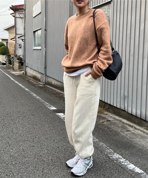 ord（オルド）の「ord/オルド/ショートモヘアクルーネックニット（ニット/セーター・レディース・ブラウン/グレー/ベージュ・LARGE/MEDIUM）」の6枚目の写真