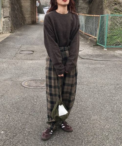 ord（オルド）の「ord/オルド/ショートモヘアクルーネックニット（ニット/セーター・レディース・ブラウン/グレー/ベージュ・LARGE/MEDIUM）」の9枚目の写真
