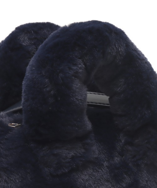 atmos pink（アトモスピンク）の「atmos pink ファー ミニバッグ（ハンドバッグ・レディース・カーキ/ピンク/ネイビー・FREE）」の11枚目の写真