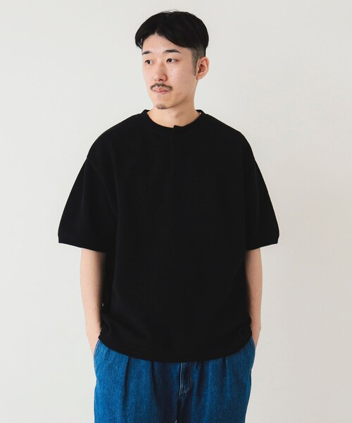 crepuscule(クレプスキュール)の「crepuscule × BEAMS T / Crewneck Button Short Sleeve(Tシャツ/カットソー・メンズ・ベージュ/ブラック・M/XL/L)」の4枚目の写真