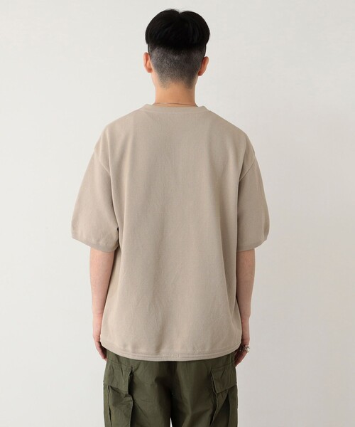 crepuscule(クレプスキュール)の「crepuscule × BEAMS T / Crewneck Button Short Sleeve(Tシャツ/カットソー・メンズ・ベージュ/ブラック・M/XL/L)」の9枚目の写真