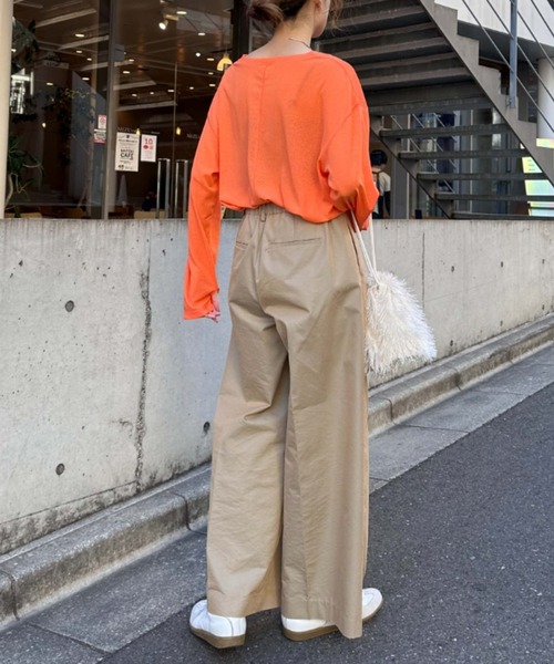 CIAOPANIC TYPY（チャオパニックティピー）の「≪お気に入り登録数17万人突破≫【17色展開】サイドスリットシアートップス（Tシャツ/カットソー・レディース・ホワイト/ピンク/ブラック/スカイブルー/オレンジ/グレー/イエロー/ライム/レッド/ブルー/ローズ/ネイビー/サーモンピンク/バーガンディー/カーキ/ベージュ/イエロー系その他・ONE SIZE）」の22枚目の写真