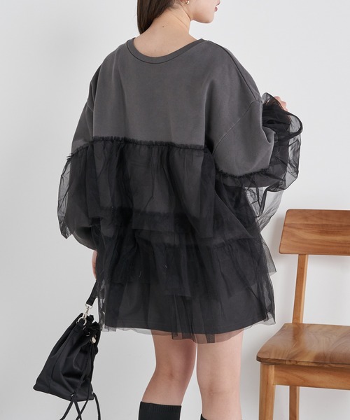 Chico（チコ）の「【2024SS】ピグメントチュールティアードルーズスウェット（スウェット・レディース・ホワイト/ライトグレー/ピンク・FREE）」の13枚目の写真