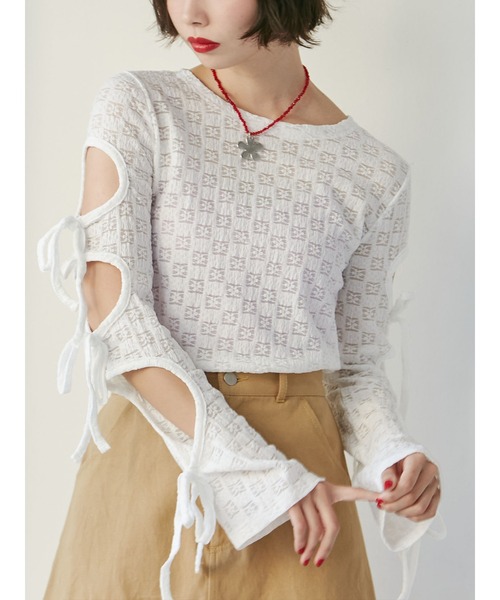 jouetie（ジュエティ）の「レースリボンフレアスリーブトップス（Tシャツ/カットソー・レディース・ブラック/ピンク/オフホワイト・MEDIUM）」の2枚目の写真