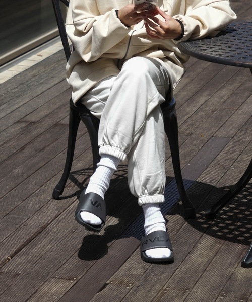 RVCA（ルーカ）の「【オンライン限定】RVCA メンズ RVCA SPORT SLIDE サンダル 【2024年春夏モデル】/ルーカシャワーサンダル（サンダル・メンズ・ブラック/ブラック×ホワイト・6/7/8/9/10）」の14枚目の写真