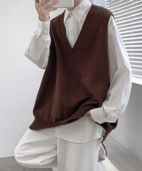 TONE SELECT GOODS(トーンセレクトグッズ)の「urbanfemine./Vネックニットベスト U7212(ベスト・レディース・ブラック/ブラウン/アイボリー/ベージュ・MEDIUM/LARGE/X-LARGE/XX-LARGE)」の7枚目の写真