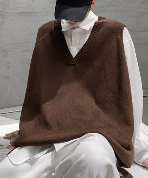 TONE SELECT GOODS(トーンセレクトグッズ)の「urbanfemine./Vネックニットベスト U7212(ベスト・レディース・ブラック/ブラウン/アイボリー/ベージュ・MEDIUM/LARGE/X-LARGE/XX-LARGE)」の8枚目の写真