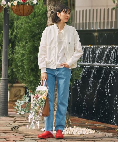 AIGLE（エーグル）の「オーガニックコットン ストレートデニムパンツ（デニムパンツ・レディース・ブルー/ライトブルー・34/36/38/40）」の11枚目の写真