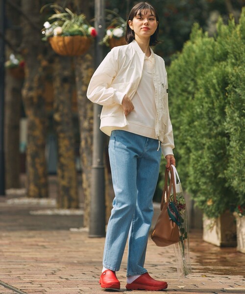 AIGLE（エーグル）の「オーガニックコットン ストレートデニムパンツ（デニムパンツ・レディース・ブルー/ライトブルー・34/36/38/40）」の17枚目の写真