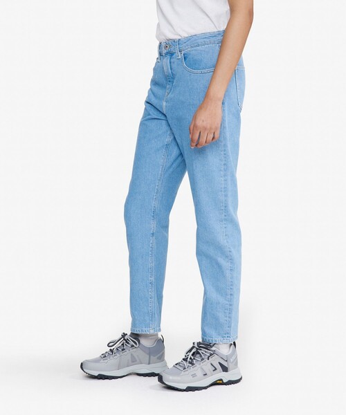 AIGLE（エーグル）の「オーガニックコットン ストレートデニムパンツ（デニムパンツ・レディース・ブルー/ライトブルー・34/36/38/40）」の19枚目の写真