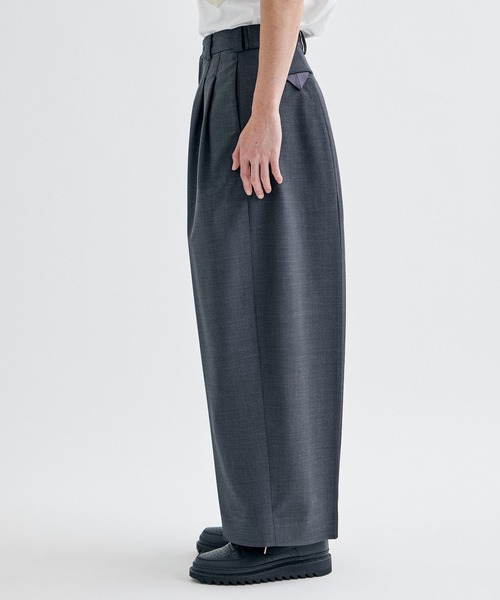 th products(ティーエイチプロダクト)の「【th products / ティーエイチプロダクツ】Extra Volumed Tapered Pants/エキストラボリュームテーパードパンツ(スラックス・メンズ・グレー/ストライプ・1/2/3)」の17枚目の写真