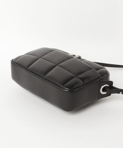 DSQUARED2(ディースクエアード)の「D2 STATEMENT SOFT CLUTCH /0241(クラッチバッグ・レディース・グリーン/ピンク/ブラック・FREE)」の5枚目の写真