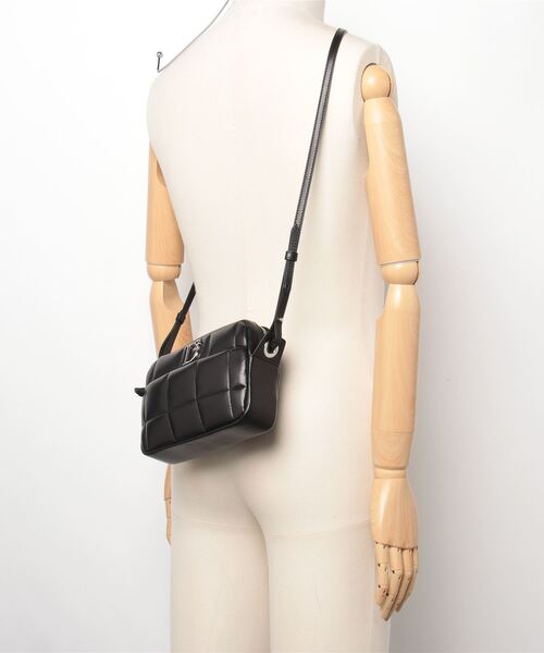 DSQUARED2(ディースクエアード)の「D2 STATEMENT SOFT CLUTCH /0241(クラッチバッグ・レディース・グリーン/ピンク/ブラック・FREE)」の7枚目の写真