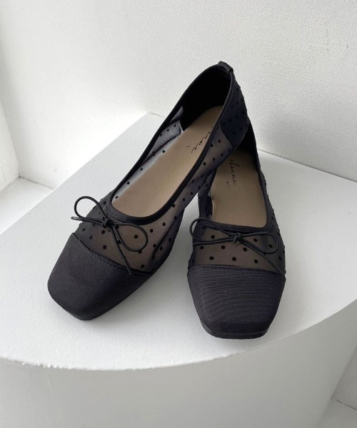 DONOBAN（ドノバン）の「スクエアトゥドットシアーシューズ（バレエシューズ・レディース・ブラック・L/M）」の2枚目の写真