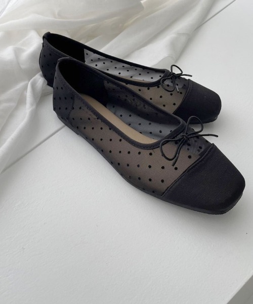 DONOBAN（ドノバン）の「スクエアトゥドットシアーシューズ（バレエシューズ・レディース・ブラック・L/M）」の17枚目の写真