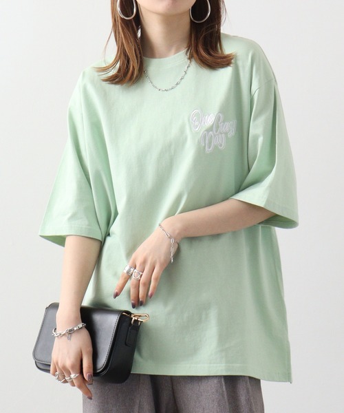 RE730（アールイーセブンサーティー）の「BIG printed short sleeve T-shirt / プリントBIG半袖Tシャツ unisex（Tシャツ/カットソー・メンズ・ホワイト/ブラック系その他/ブラック系その他2/グリーン系その他2/ホワイト系その他/チャコール/グリーン系その他/ホワイト系その他2/ブラック・M/L）」の19枚目の写真