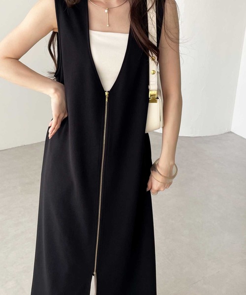 GeeRA（ジーラ）の「前後2WAYジップデザインVネックワンピース（ワンピース・レディース・ベージュ/ブラック・MEDIUM/LARGE）」の11枚目の写真