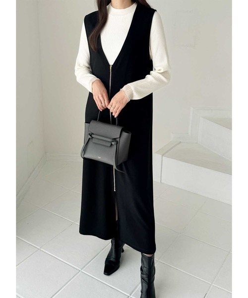 GeeRA（ジーラ）の「前後2WAYジップデザインVネックワンピース（ワンピース・レディース・ベージュ/ブラック・MEDIUM/LARGE）」の21枚目の写真