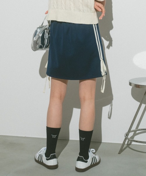 VANNIE U(ヴァニーユー)の「トラックリボンミニスカート(スカート・レディース・アイボリー/ネイビー・FREE)」の19枚目の写真