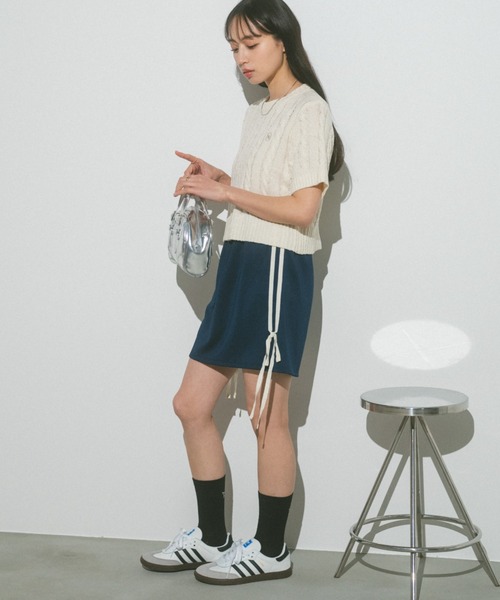 VANNIE U(ヴァニーユー)の「トラックリボンミニスカート(スカート・レディース・アイボリー/ネイビー・FREE)」の21枚目の写真