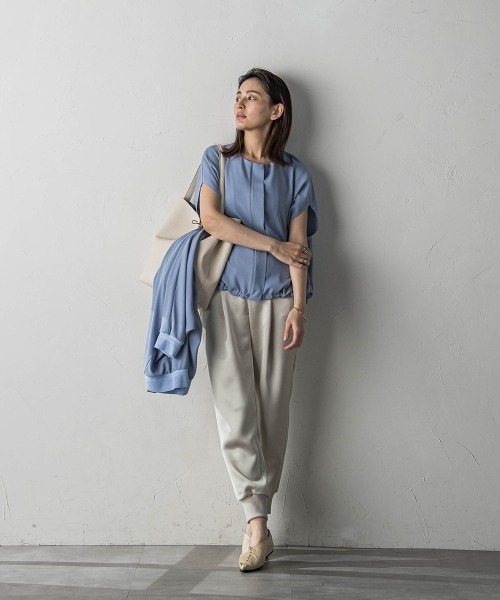 MAYSON GREY(メイソングレイ)の「eggシルエットドロストヘムジョーゼットブラウス(シャツ/ブラウス・レディース・ブルー/ブラック/グレー・M)」の14枚目の写真
