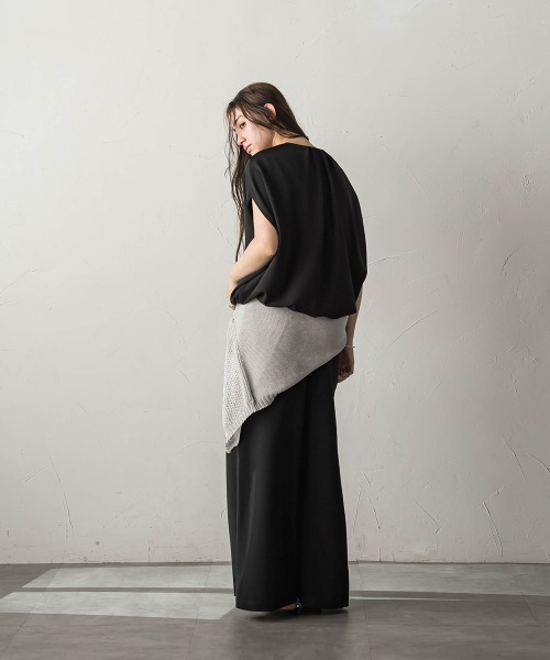 MAYSON GREY(メイソングレイ)の「eggシルエットドロストヘムジョーゼットブラウス(シャツ/ブラウス・レディース・ブルー/ブラック/グレー・M)」の19枚目の写真