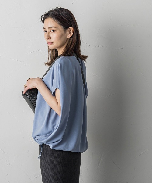 MAYSON GREY(メイソングレイ)の「eggシルエットドロストヘムジョーゼットブラウス(シャツ/ブラウス・レディース・ブルー/ブラック/グレー・M)」の15枚目の写真