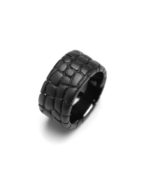 wjk（ダヴルジェイケイ）の「IVXLCDM ×wjk  croco pattern pinky ring（リング・メンズ・ブラック・9号/11号/13号）」の2枚目の写真