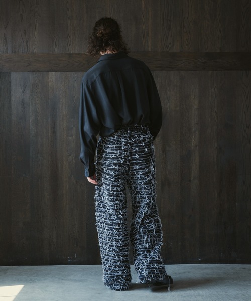 CASPER JOHN（キャスパージョン）の「Collapse denim pants/コラプスデニムパンツ（デニムパンツ・メンズ・ブラック・LARGE/MEDIUM/SMALL/X-SMALL）」の9枚目の写真