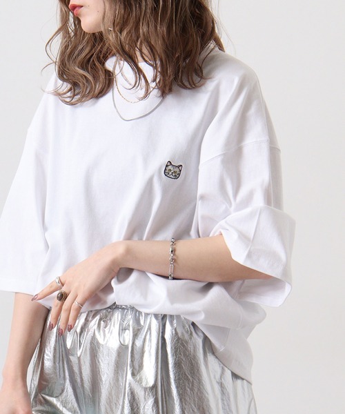 FUNALIVE(ファンアライブ)の「ワンポイントネコ刺繍 オーバーサイズ 半袖 Tシャツ(Tシャツ/カットソー・メンズ・ピンク/サックスブルー/ホワイト・L/M)」の2枚目の写真