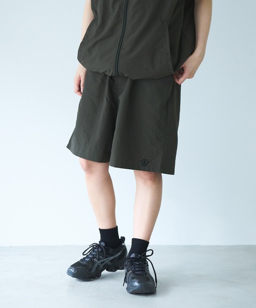 WETTEMPT(ウィテンプト)の「NYLON HALF PANTS / ナイロンハーフパンツ(その他パンツ・メンズ・ブラック/カーキ/チャコールグレー/ネイビー・FREE)」の5枚目の写真