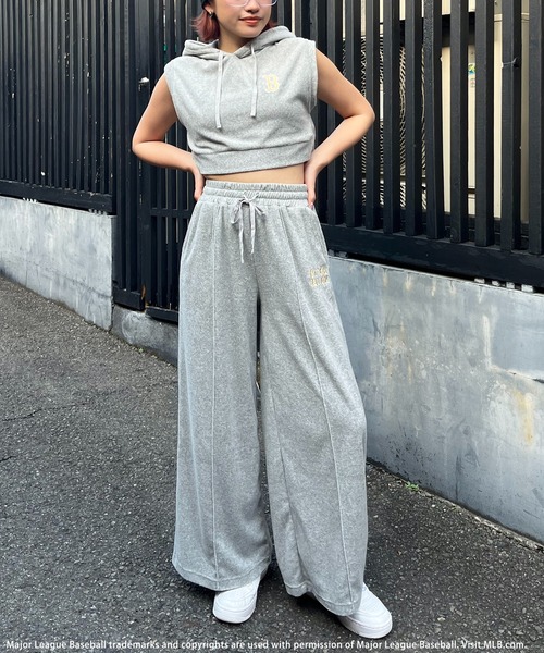 BACK TO THE FIELD（バック トゥー ザ フィールド）の「【MLB】ロゴパイルフーディーセットアップ（ワンピース・レディース・ブラック/グレー/ホワイト・FREE）」の6枚目の写真