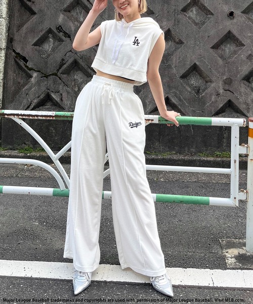 BACK TO THE FIELD（バック トゥー ザ フィールド）の「【MLB】ロゴパイルフーディーセットアップ（ワンピース・レディース・ブラック/グレー/ホワイト・FREE）」の12枚目の写真