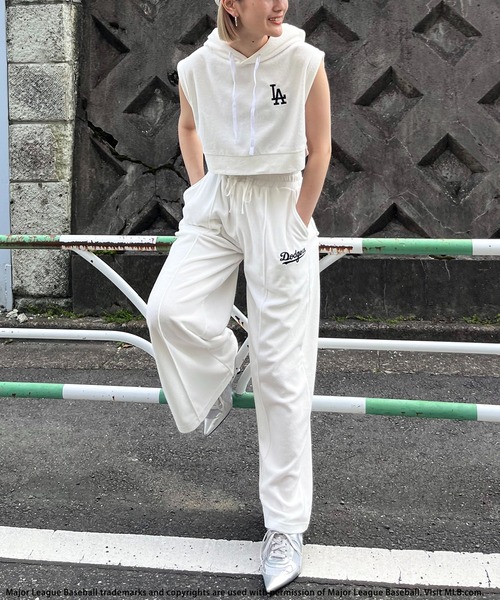 BACK TO THE FIELD（バック トゥー ザ フィールド）の「【MLB】ロゴパイルフーディーセットアップ（ワンピース・レディース・ブラック/グレー/ホワイト・FREE）」の13枚目の写真