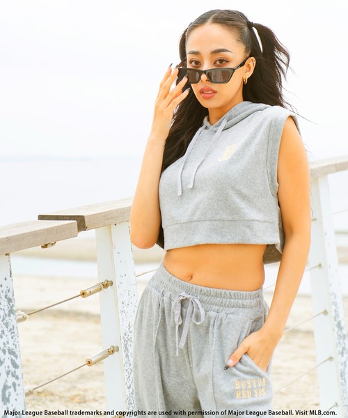 BACK TO THE FIELD（バック トゥー ザ フィールド）の「【MLB】ロゴパイルフーディーセットアップ（ワンピース・レディース・ブラック/グレー/ホワイト・FREE）」の5枚目の写真