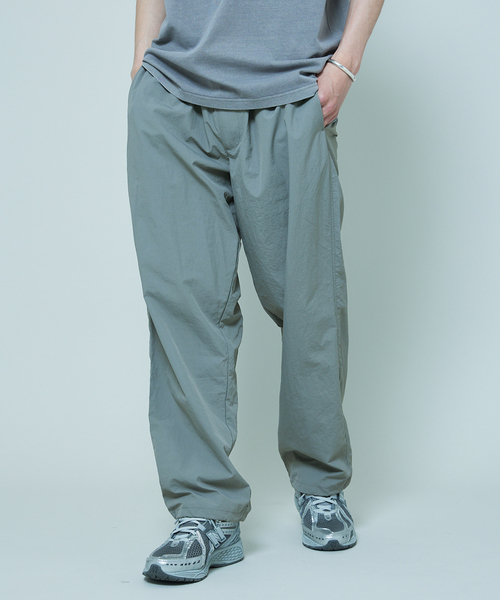 SHELTECH(シェルテック)の「SHELTECH × JOURNAL STANDARD / 別注 ナイロン イージーパンツ(その他パンツ・メンズ・ブラック/グレー・MEDIUM/X-LARGE/LARGE)」の17枚目の写真