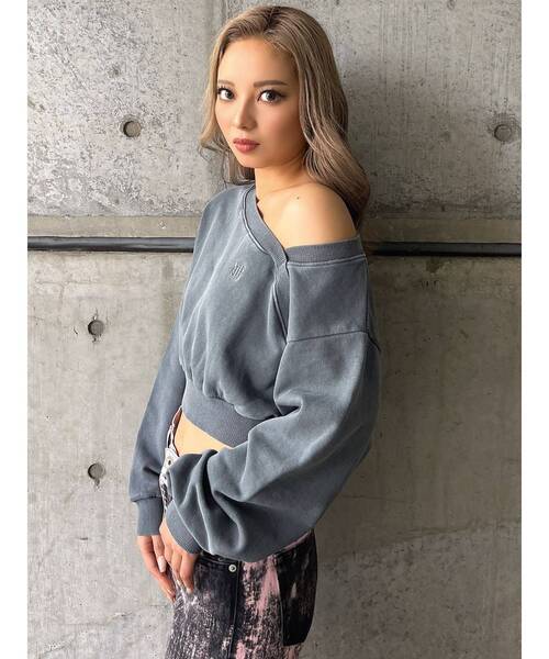 GYDA(ジェイダ)の「GYGYピグメントワンショルデザインショートスウェットトップス(スウェット・レディース・チャコールグレー/ピンク/アイボリー・FREE)」の14枚目の写真