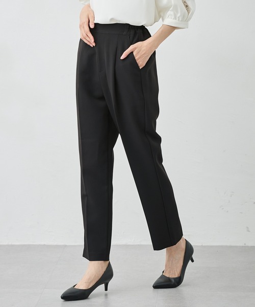 Honeys(ハニーズ)の「【ストレッチ/ウォッシャブル/イージーケア】美ージーテーパードパンツ(スラックス・レディース・ネイビー/ベージュ/ブラック/チャコールグレー/グレイッシュブルー・M/S/3L/LL/L/SS)」の2枚目の写真