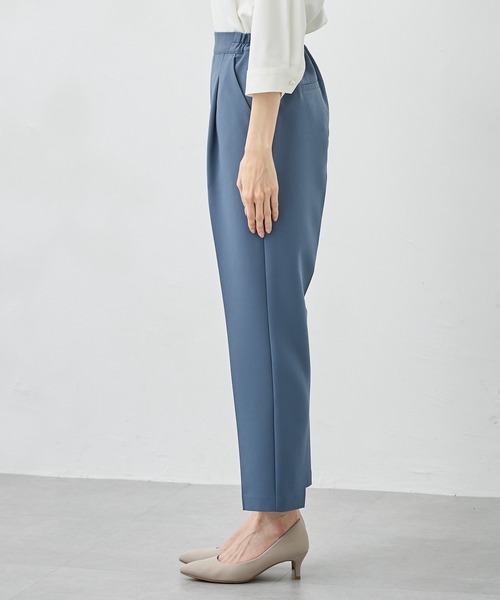 Honeys(ハニーズ)の「【ストレッチ/ウォッシャブル/イージーケア】美ージーテーパードパンツ(スラックス・レディース・ネイビー/ベージュ/ブラック/チャコールグレー/グレイッシュブルー・M/S/3L/LL/L/SS)」の6枚目の写真