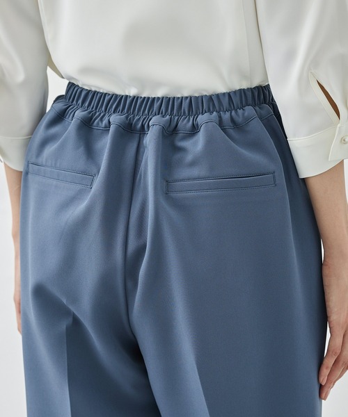 Honeys(ハニーズ)の「【ストレッチ/ウォッシャブル/イージーケア】美ージーテーパードパンツ(スラックス・レディース・ネイビー/ベージュ/ブラック/チャコールグレー/グレイッシュブルー・M/S/3L/LL/L/SS)」の9枚目の写真