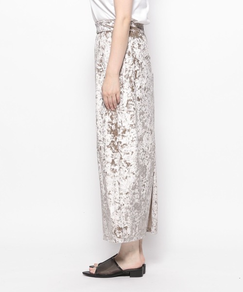 Andemiu（アンデミュウ）の「ベロアカットIラインスカート135800（スカート・レディース・ブラック/ベージュ/ブルー・FREE）」の11枚目の写真