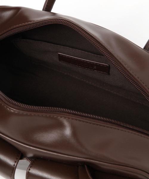 LAKOLE（ラコレ）の「フロントポケット横長バッグ / 132244（ハンドバッグ・レディース・オフホワイト/ブラック/ブラウン・FREE）」の4枚目の写真